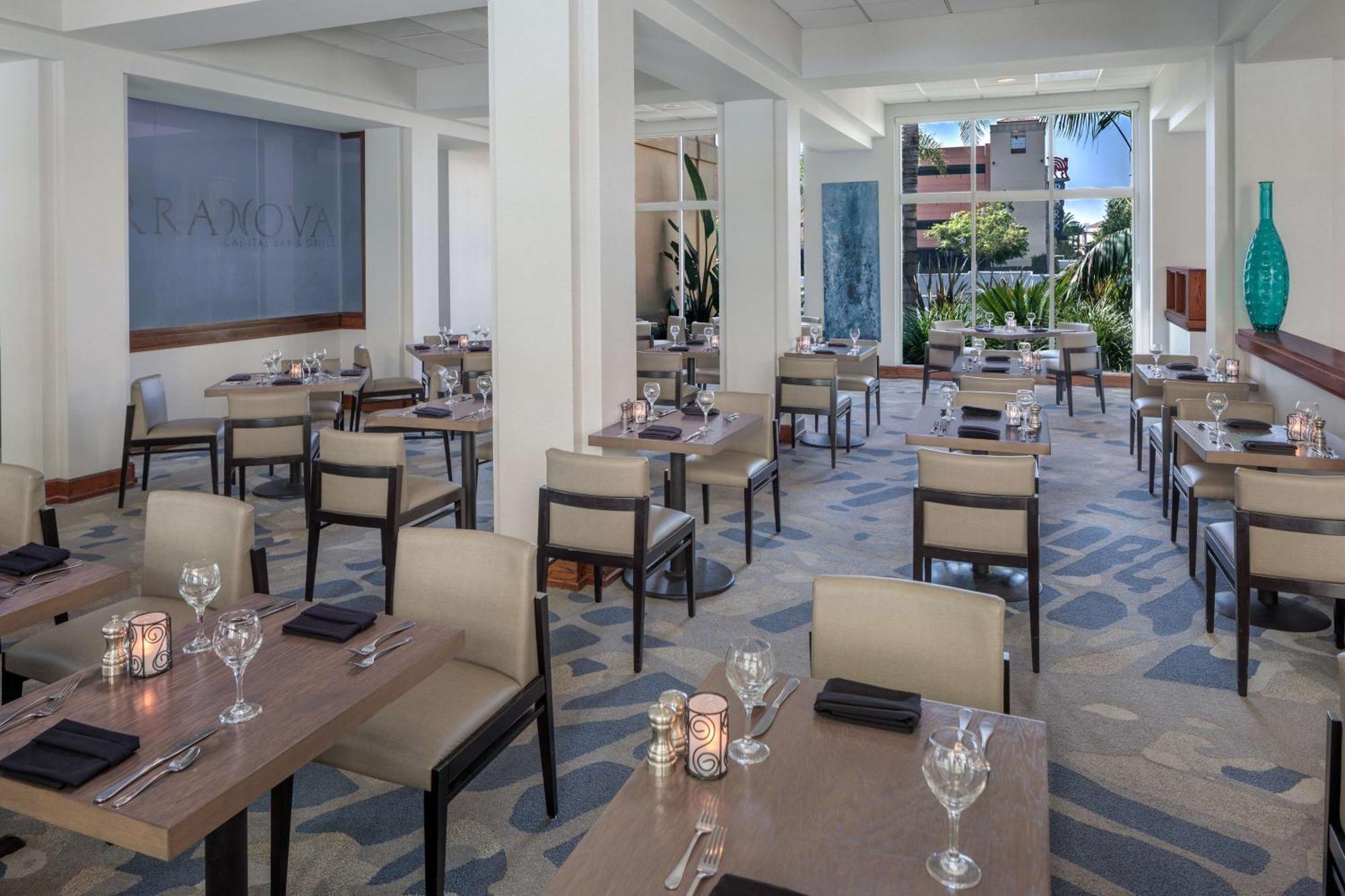 Doubletree By Hilton Los Angeles/Commerce Exterior photo