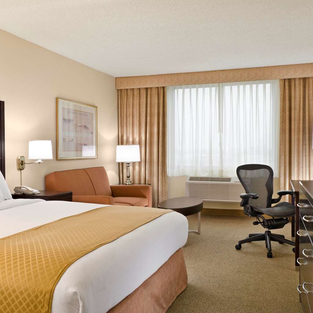 Doubletree By Hilton Los Angeles/Commerce Room photo